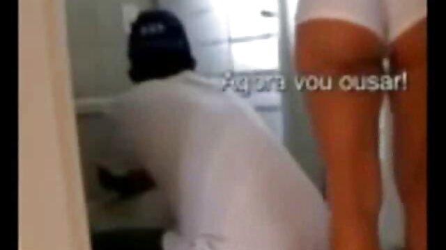 Vidéo Gina fait une femme vierge xxx pipe bâclée à son demi-frère avant qu'il ne la fasse