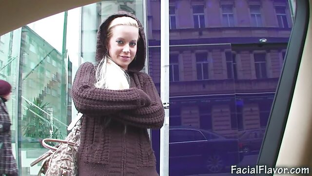 Vidéo Une video xxx fille vierge BBC pour HotWife Lexi Lowe pendant que cocu regarde