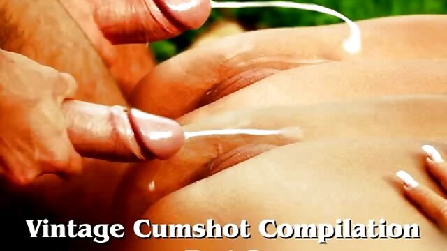 Vidéo Skinny GF va profondément sucer une grosse film x vierge bite